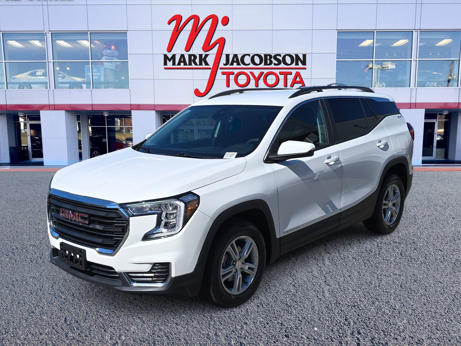 Used 2023 GMC Terrain SLE w/ Driver Convenience Package