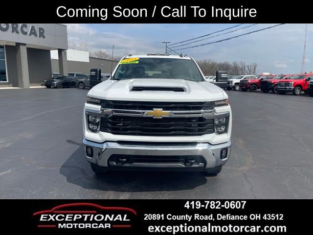 Used 2024 Chevrolet Silverado 3500 LT w/ Convenience Package AWD/4WD image 9