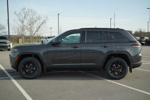 New 2026 Jeep Grand Cherokee Altitude AWD/4WD image 4