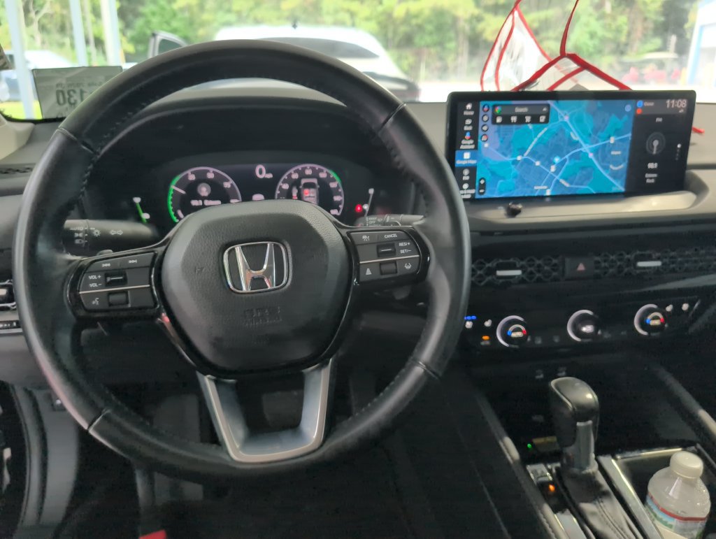 Used 2023 Honda Accord Touring image 12