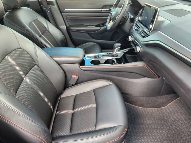 Used 2023 Nissan Altima 2.5 SR image 10