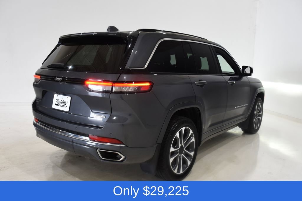 Used 2023 Jeep Grand Cherokee Overland image 4