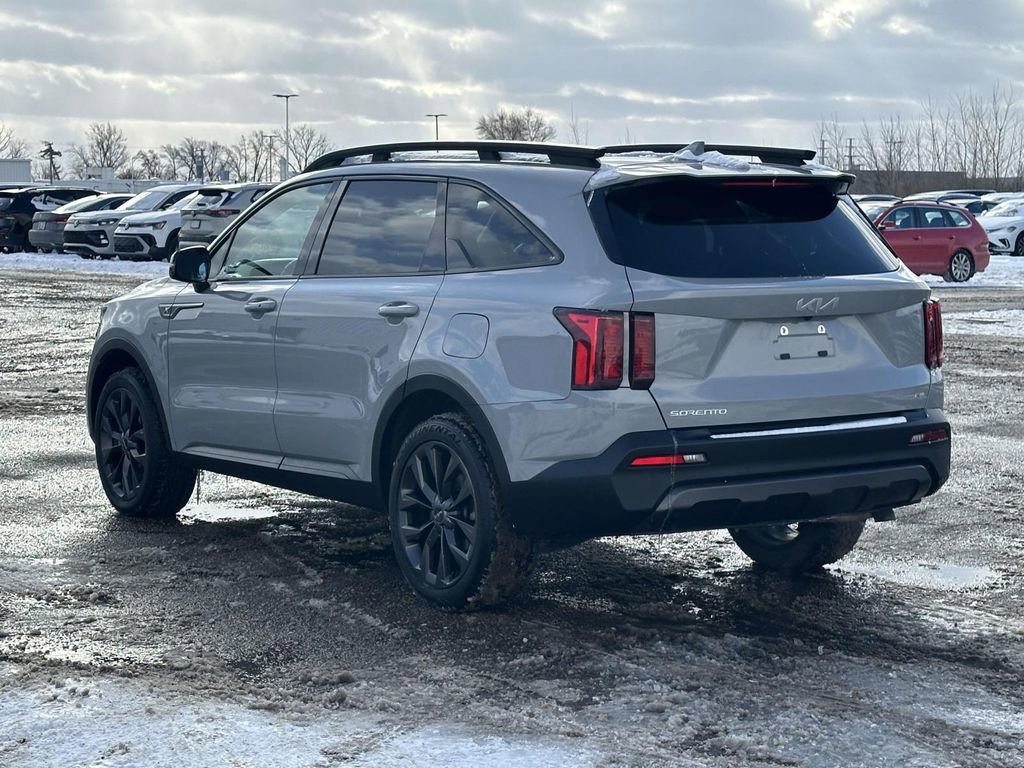 Used 2023 Kia Sorento X-Line EX image 6