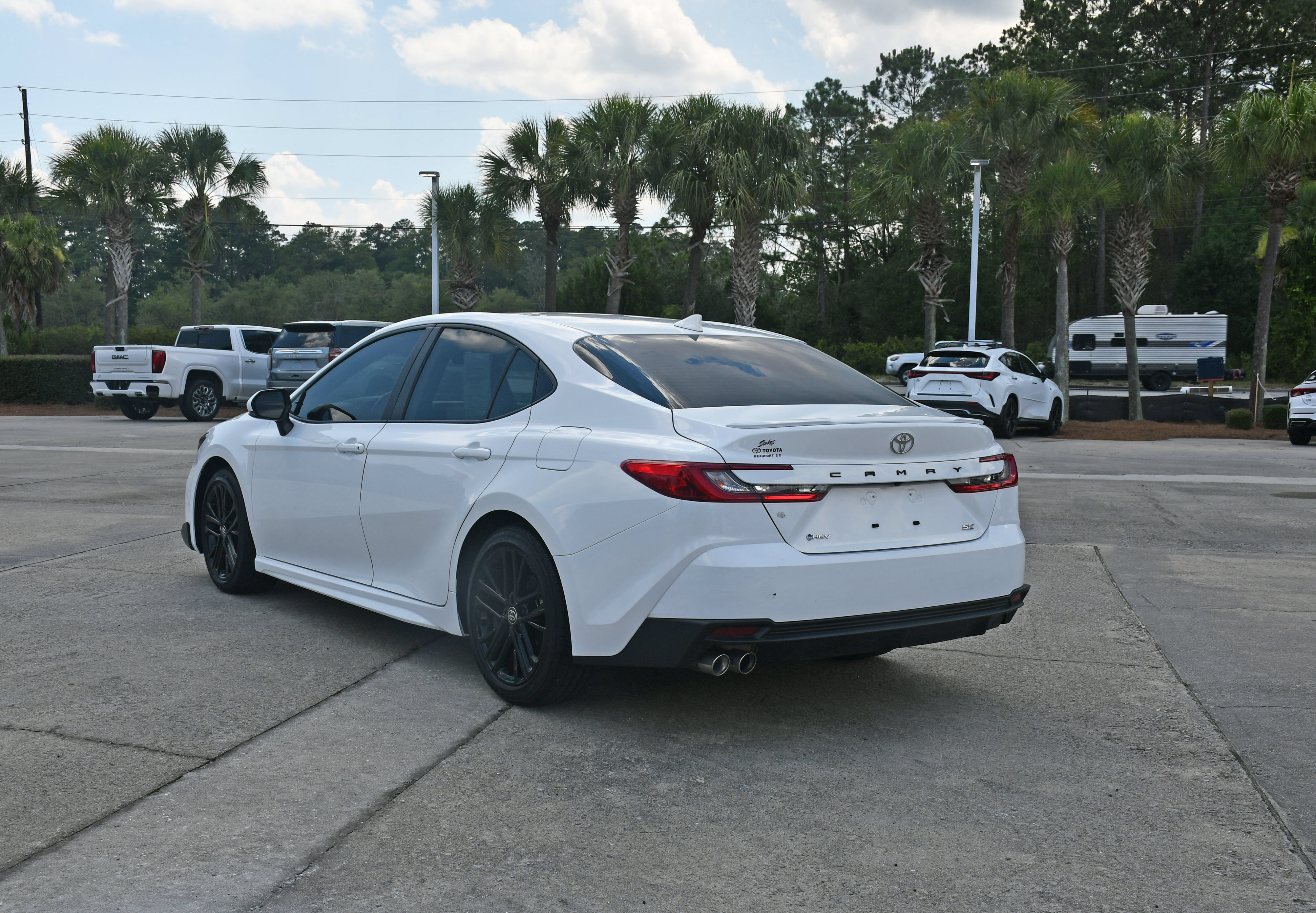 Certified 2025 Toyota Camry SE FWD image 4