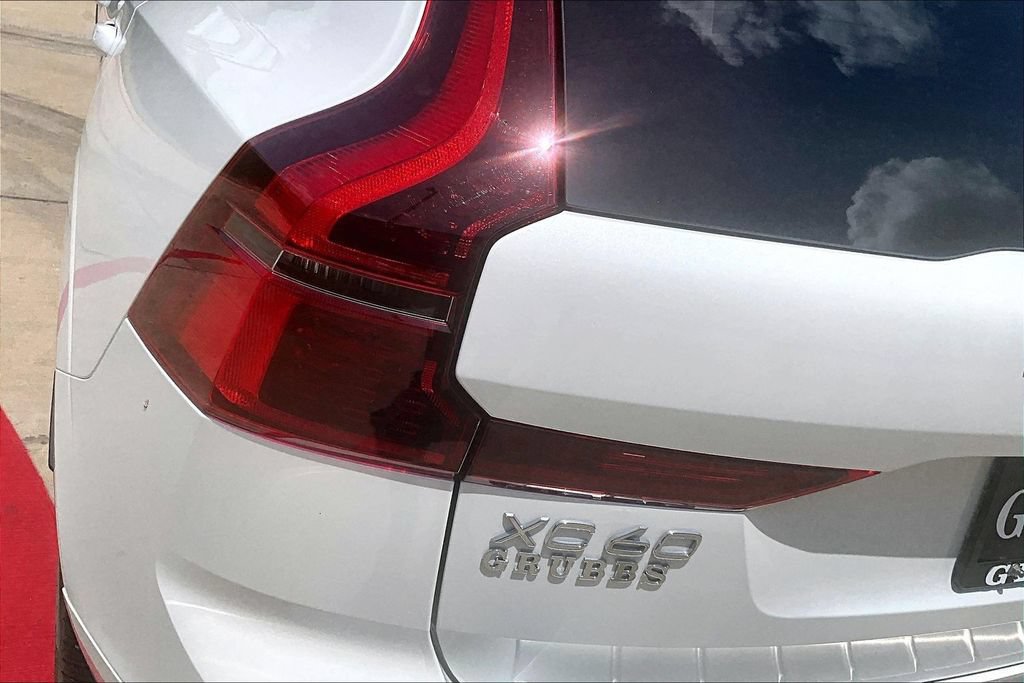 Certified 2026 Volvo XC60 B5 Ultra AWD/4WD image 40