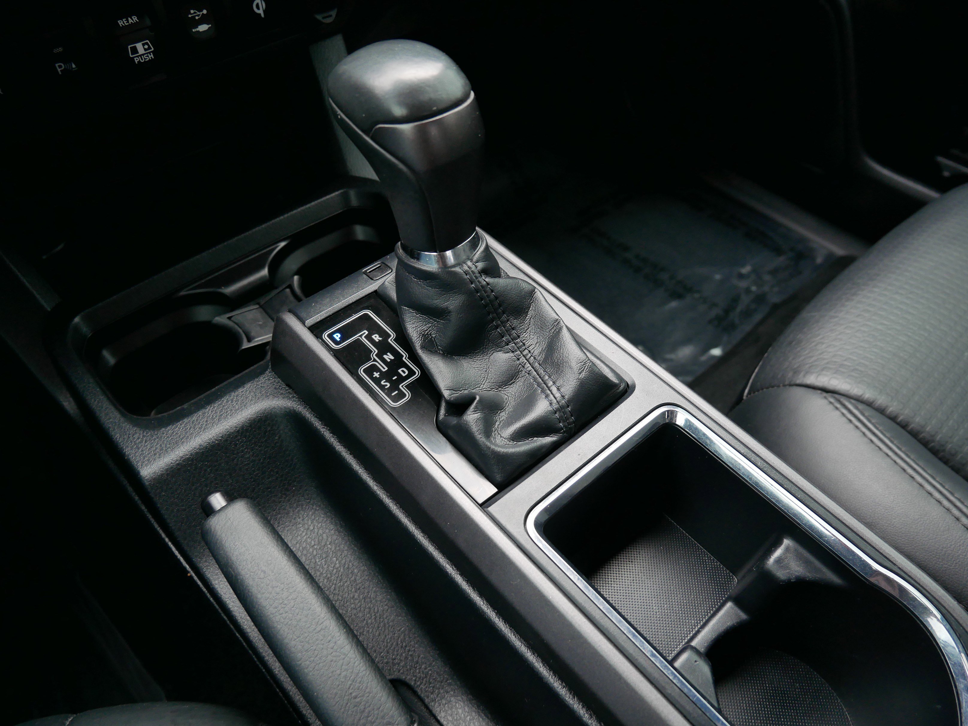 Used 2019 Toyota Tacoma TRD Sport image 24