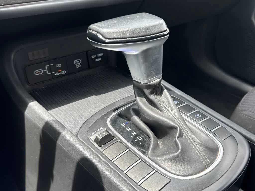 Used 2025 Hyundai Kona SEL FWD image 19