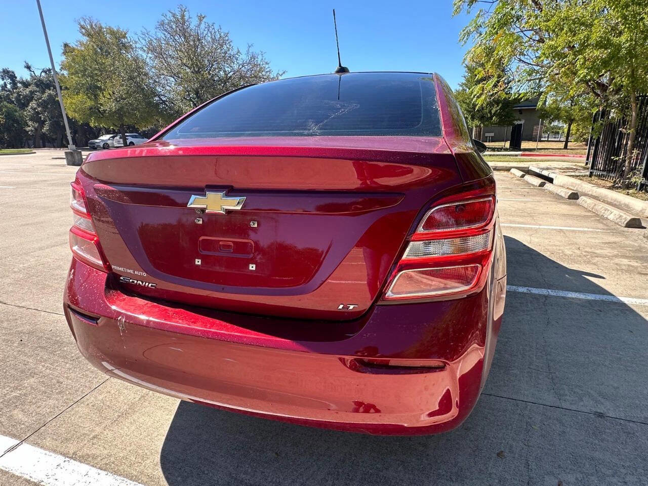 Used 2019 Chevrolet Sonic LT w/ Convenience Package image 14