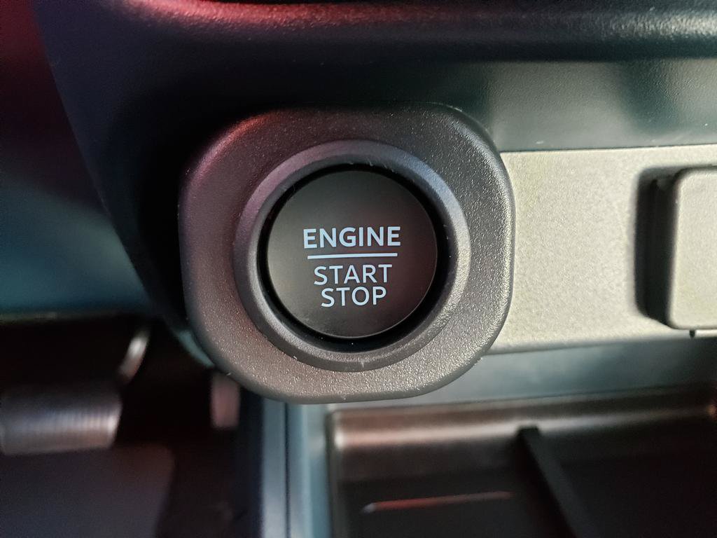 Used 2025 Ford Maverick Lobo AWD/4WD image 21