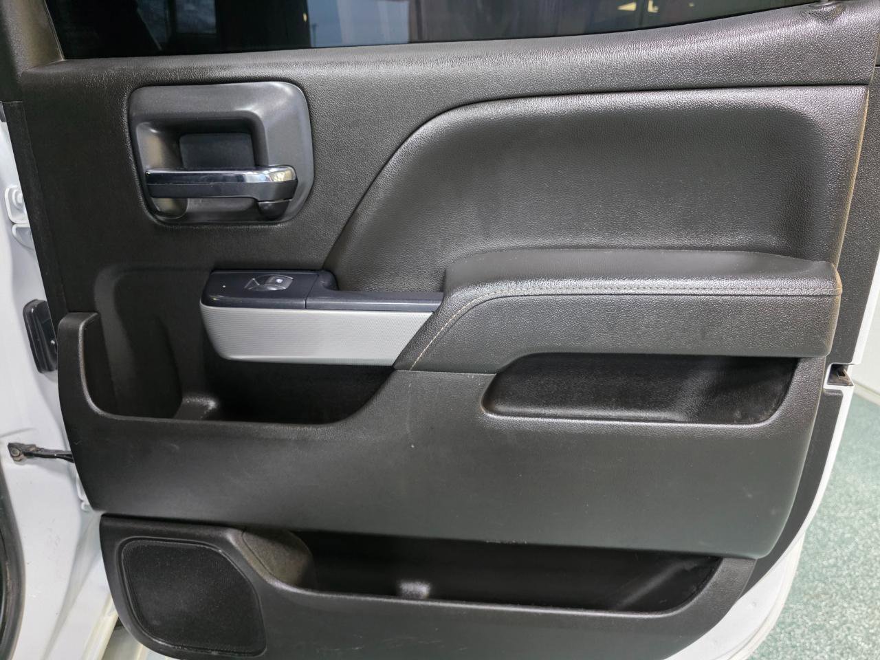Used 2019 Chevrolet Silverado 2500 LTZ w/ Duramax Plus Package image 24