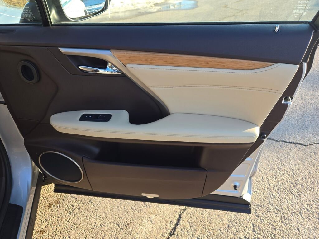 Used 2018 Lexus RX 350L FWD image 5