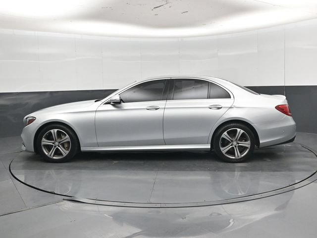 Used 2017 Mercedes-Benz E 300 4MATIC image 38