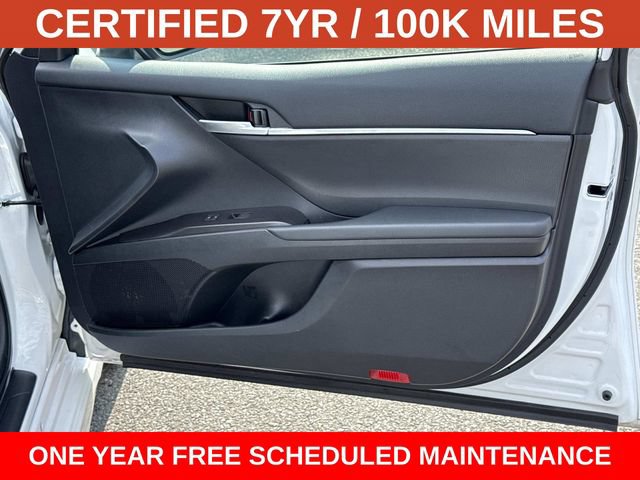 Used 2024 Toyota Camry SE FWD image 3