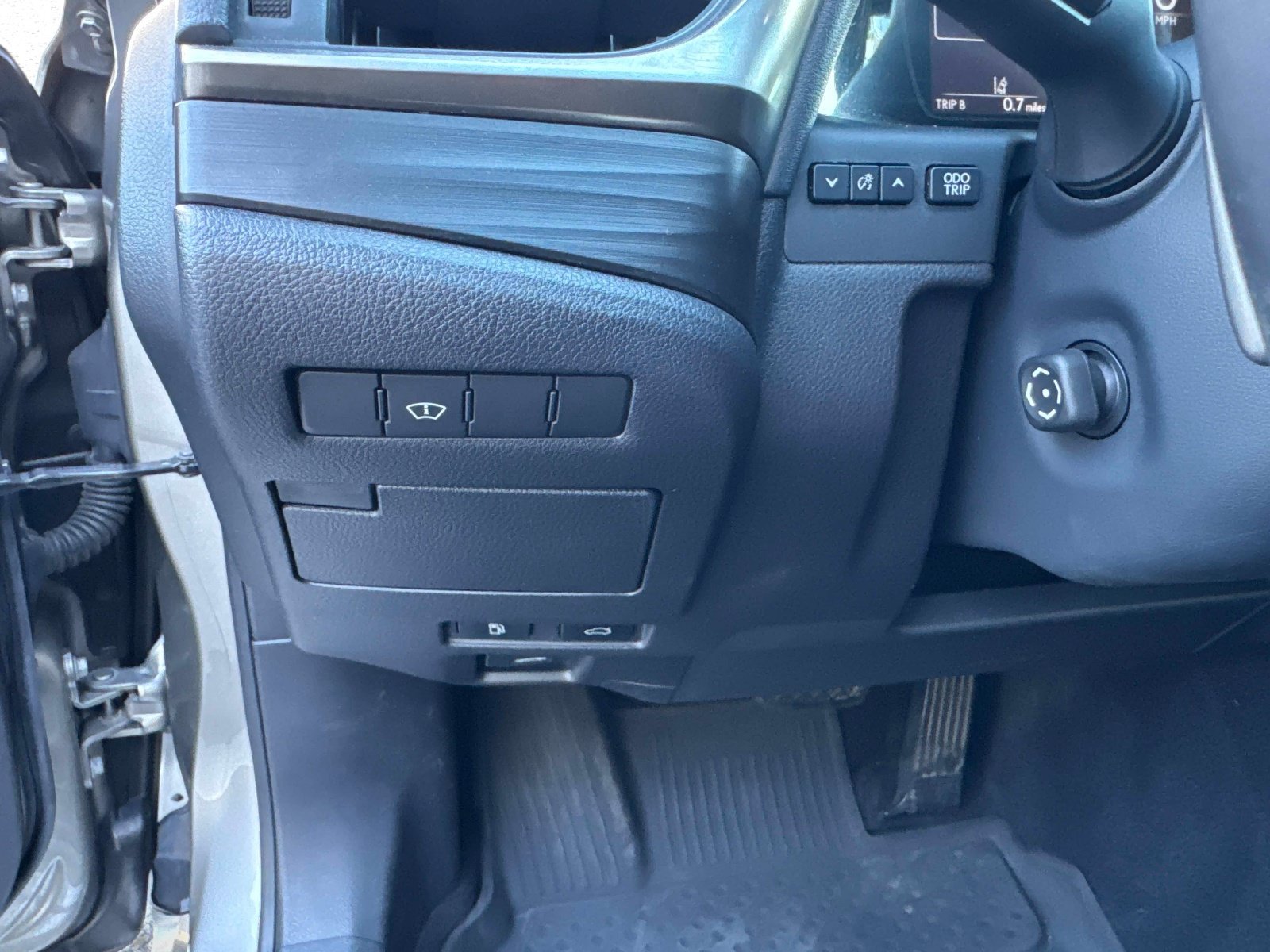 Used 2019 Lexus ES 350 w/ Accessory Package 2 FWD image 32