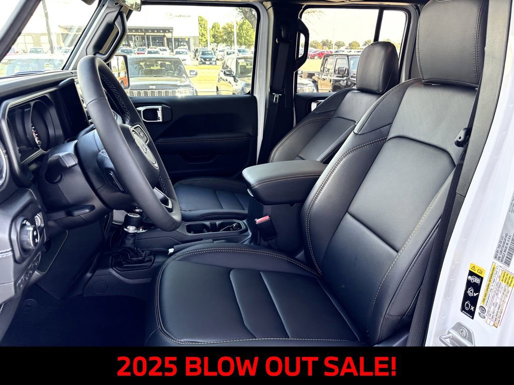 New 2025 Jeep Gladiator Sport image 24