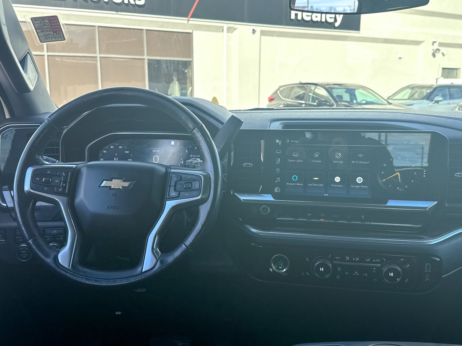 Used 2022 Chevrolet Silverado 1500 LT image 23