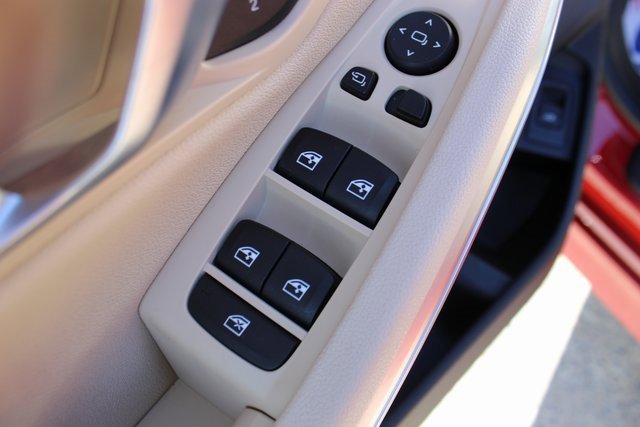 Used 2021 BMW 330i Sedan w/ Convenience Package image 9