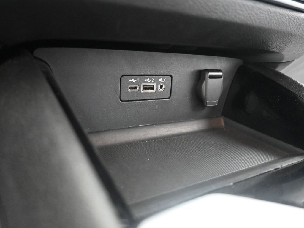 Used 2024 Nissan Altima 2.5 SV image 14