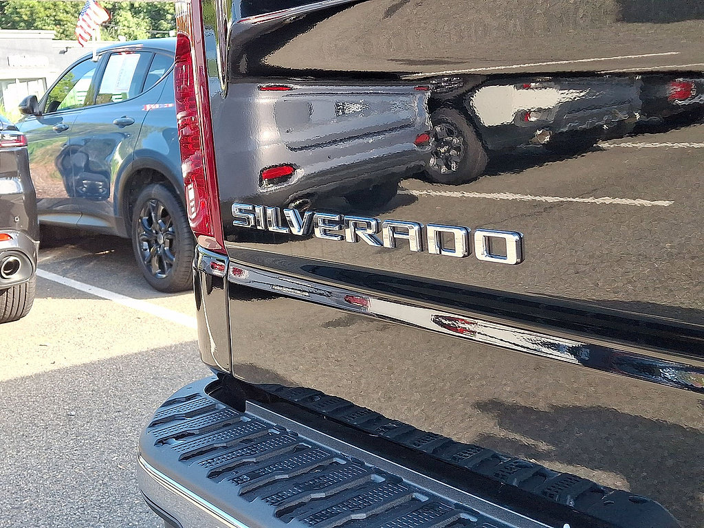Used 2026 Chevrolet Silverado 1500 LT AWD/4WD image 24