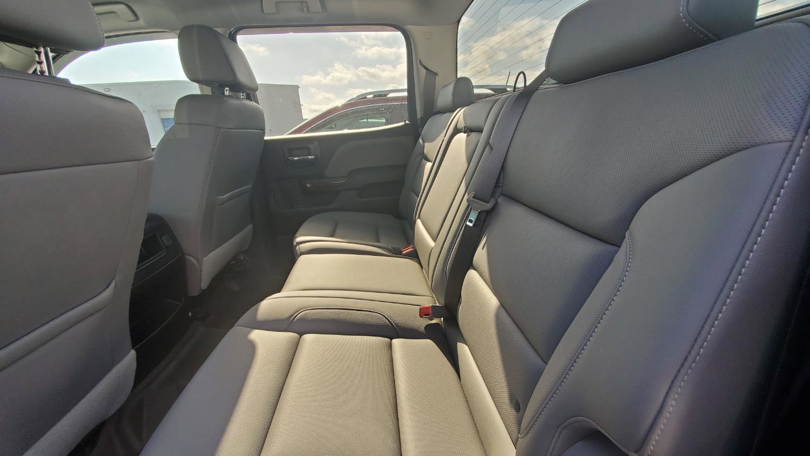 Used 2018 GMC Sierra 1500 SLT w/ SLT Premium Package image 5