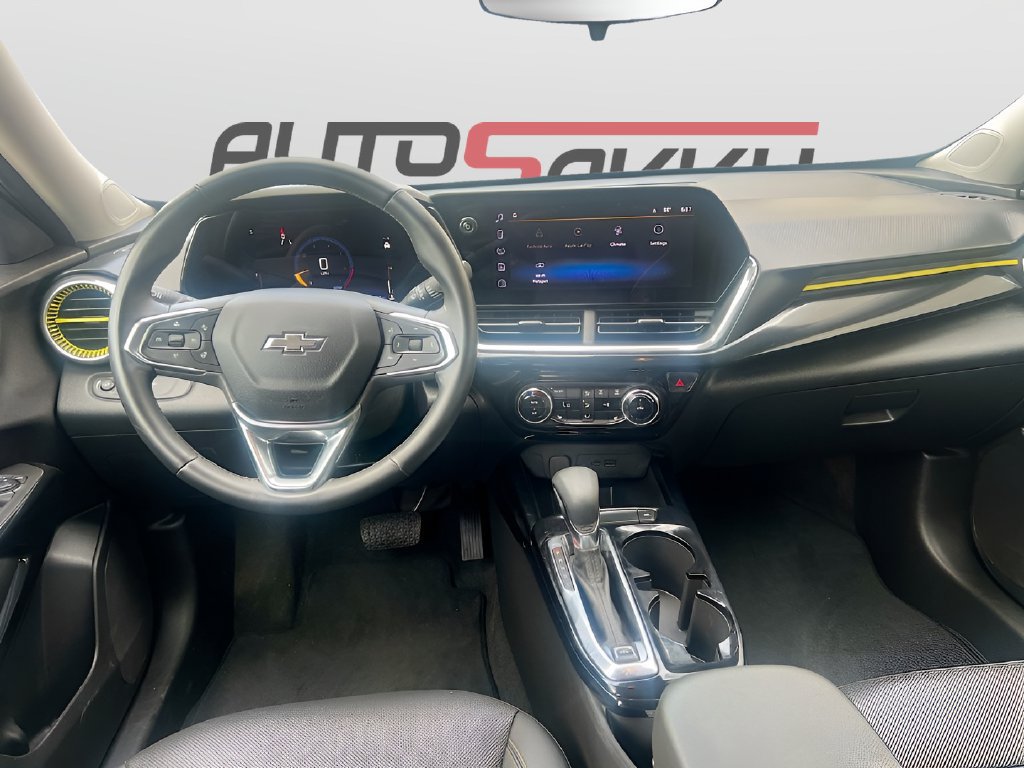 Used 2025 Chevrolet Trax ACTIV w/ Driver Confidence Package FWD image 22