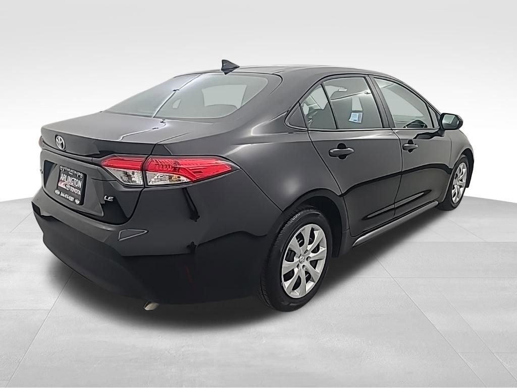 Used 2025 Toyota Corolla LE image 4