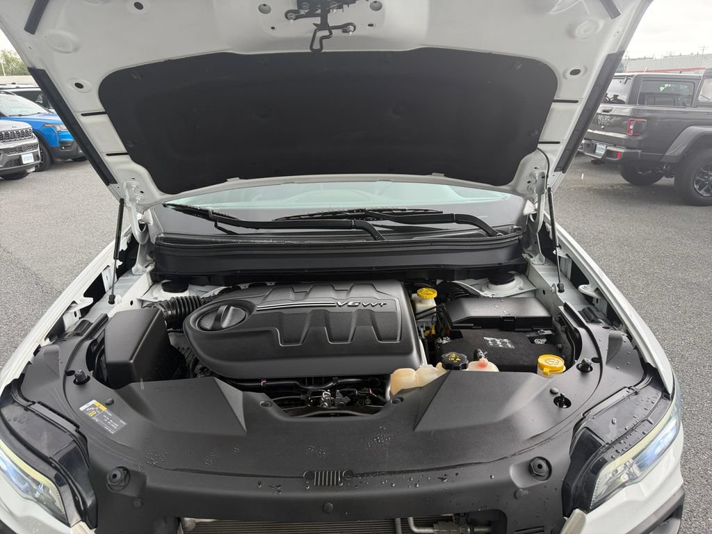 Used 2022 Jeep Cherokee Trailhawk AWD/4WD image 17