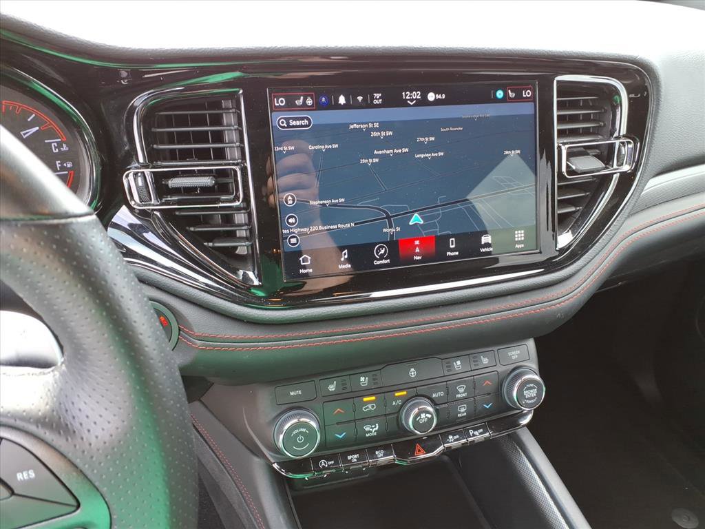 Used 2024 Dodge Durango GT image 23