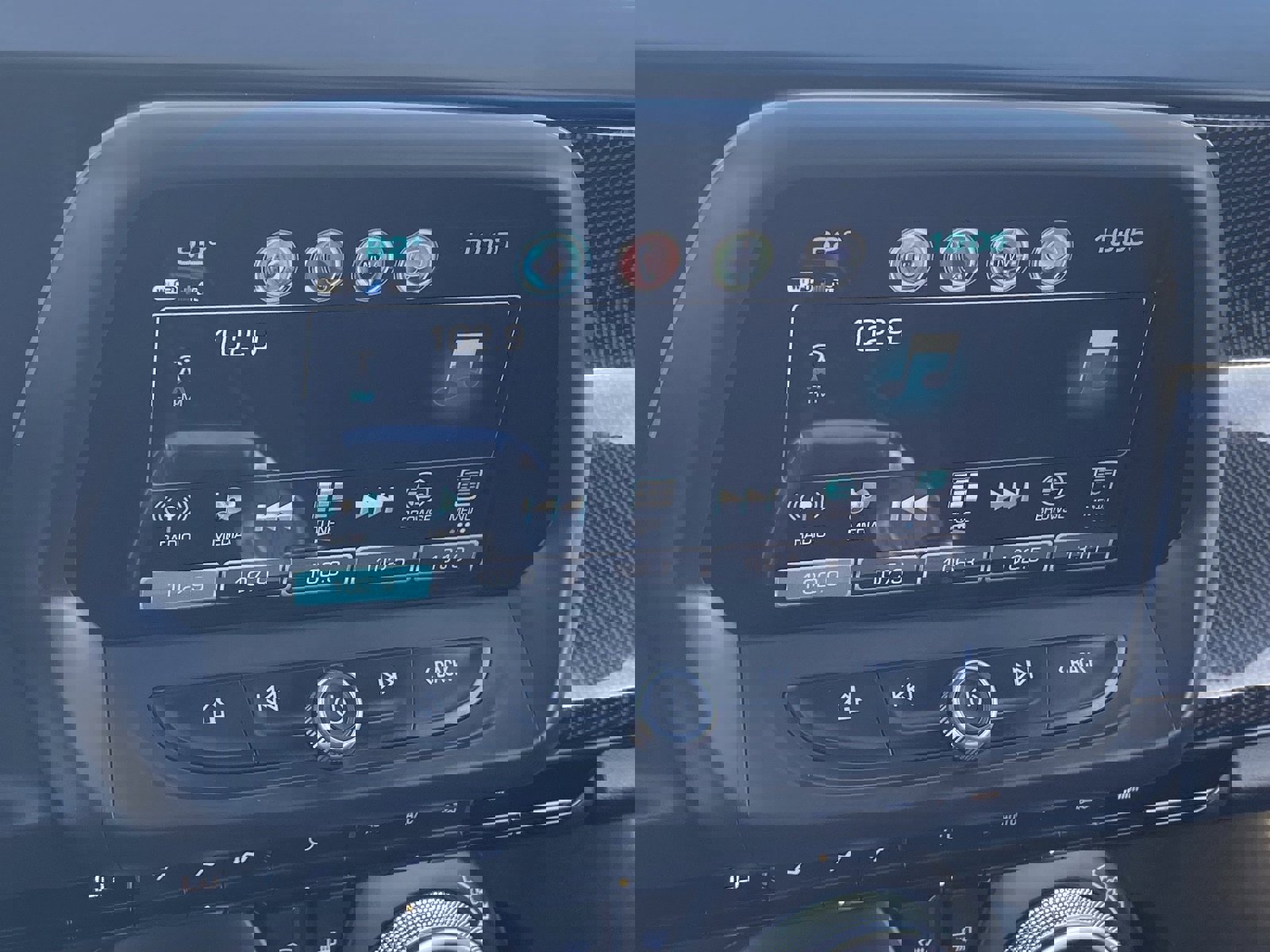 Used 2018 Chevrolet Camaro SS image 27