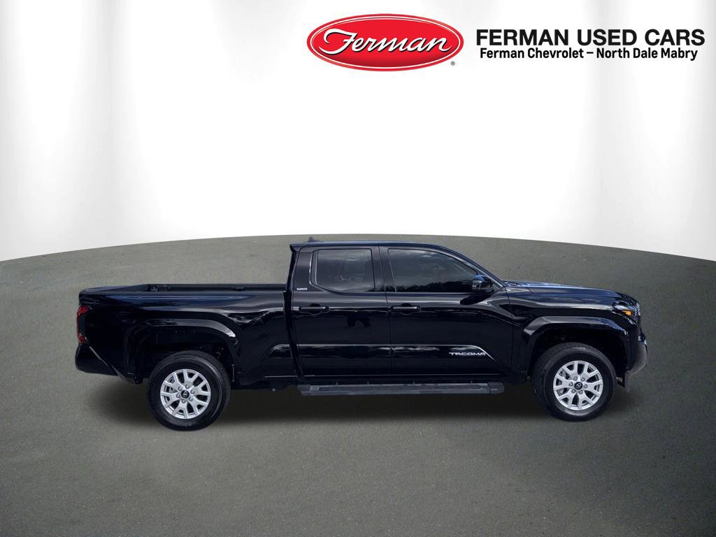 Used 2025 Toyota Tacoma SR5 RWD image 4