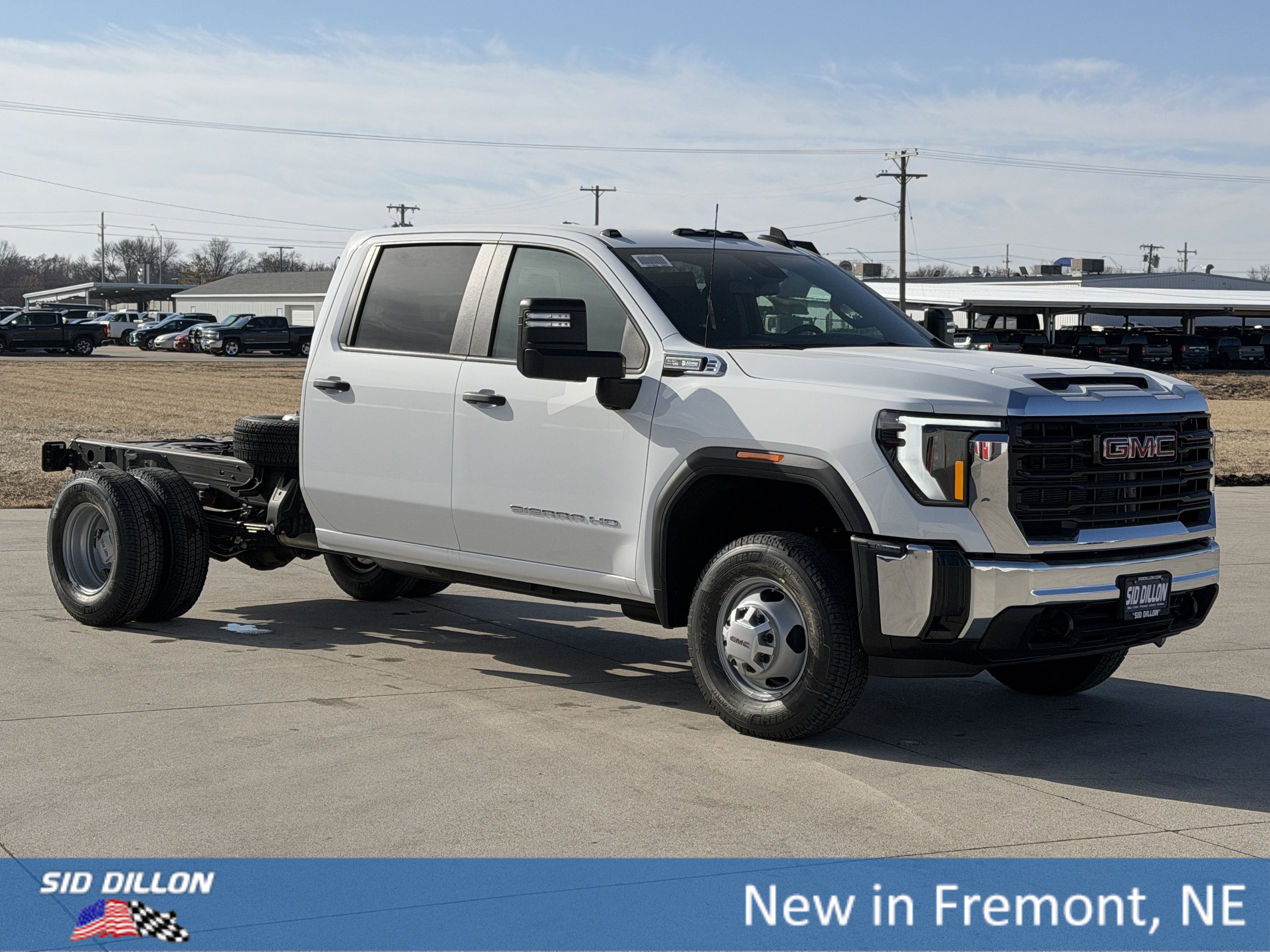 New 2026 GMC Sierra 3500 Pro w/ Convenience Package image 2