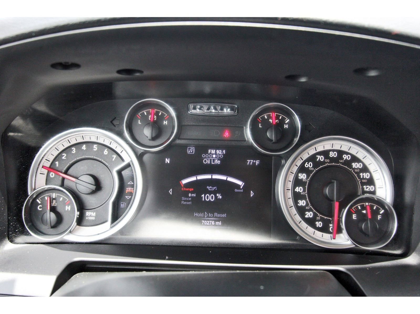 Used 2017 RAM 1500 Laramie AWD/4WD image 17