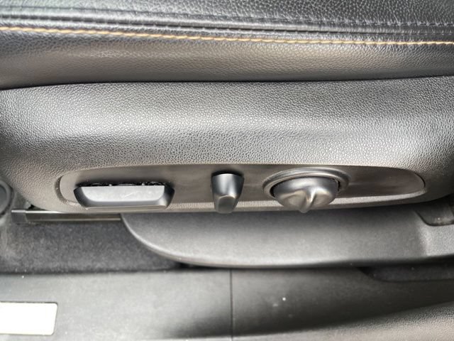 Used 2020 Chevrolet Equinox Premier FWD image 24