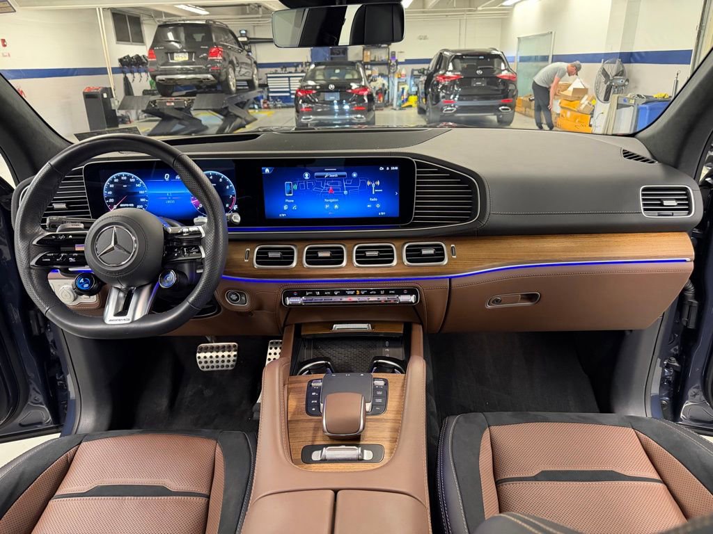 Used 2024 Mercedes-Benz GLS 63 AMG 4MATIC image 15