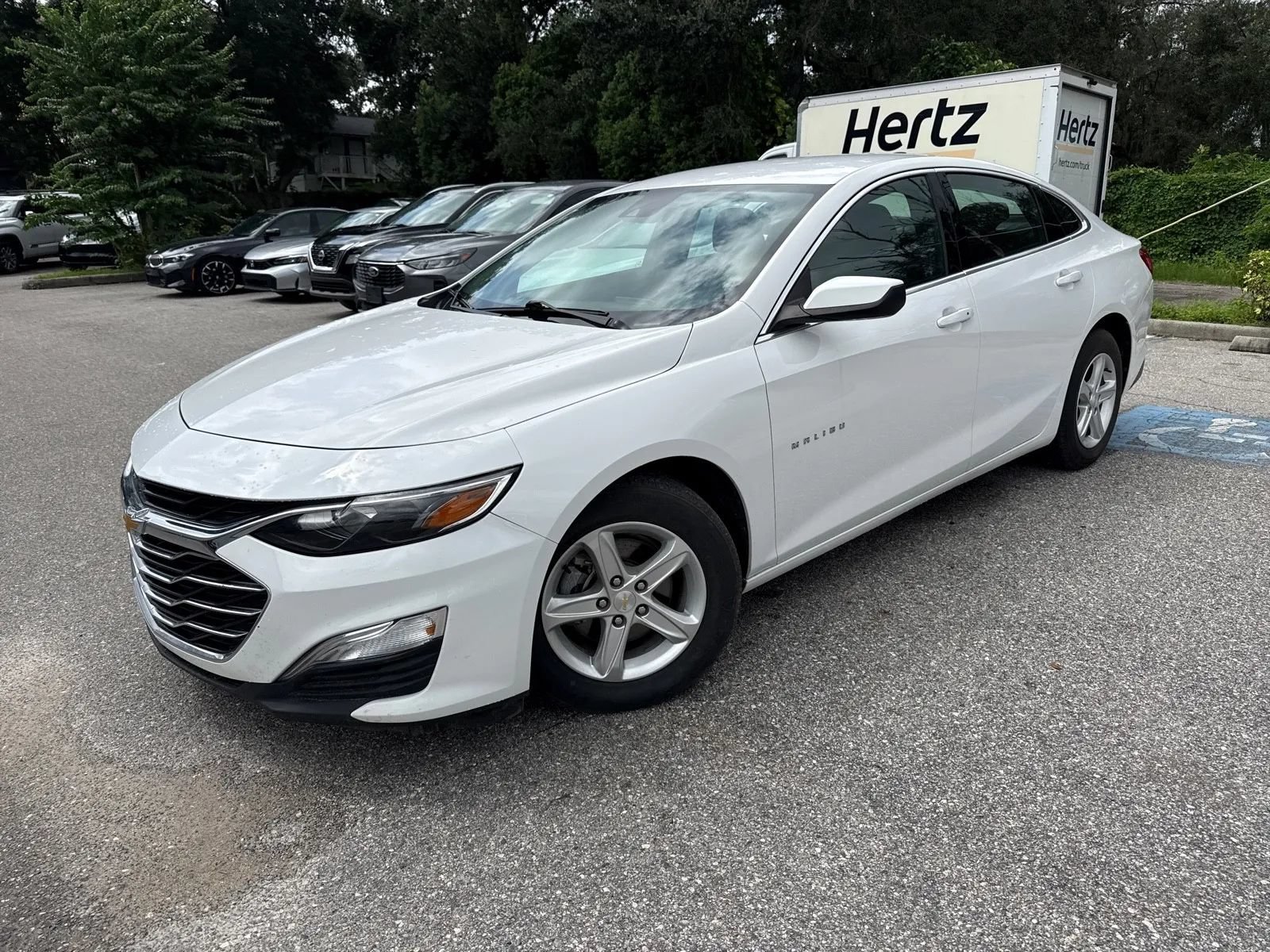 Used 2024 Chevrolet Malibu LS w/ Driver Confidence Package FWD image 3