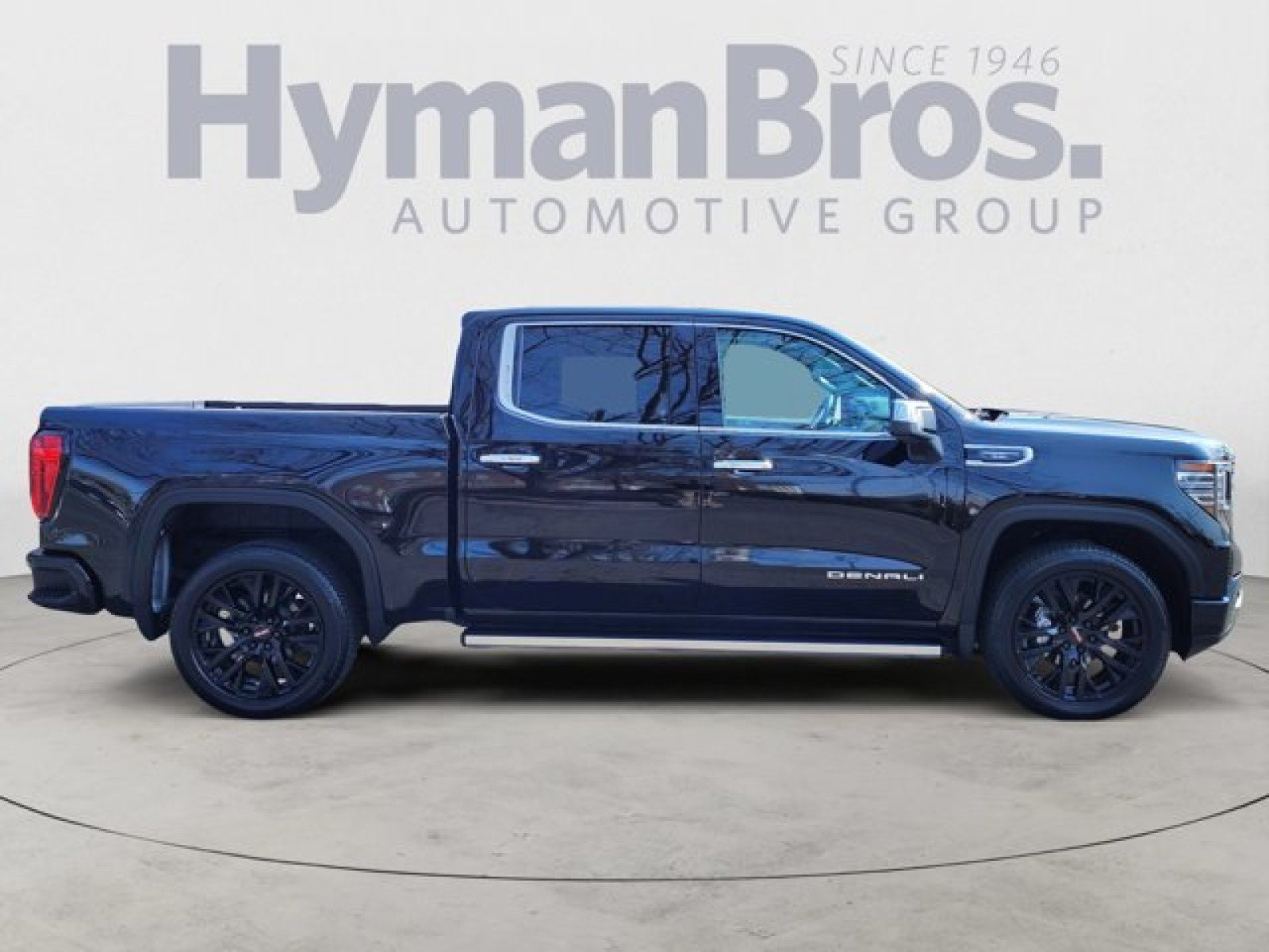 Used 2022 GMC Sierra 1500 Denali w/ Denali Reserve Package AWD/4WD image 2