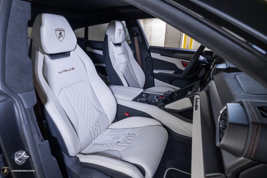 Used 2024 Lamborghini Urus S AWD/4WD image 51