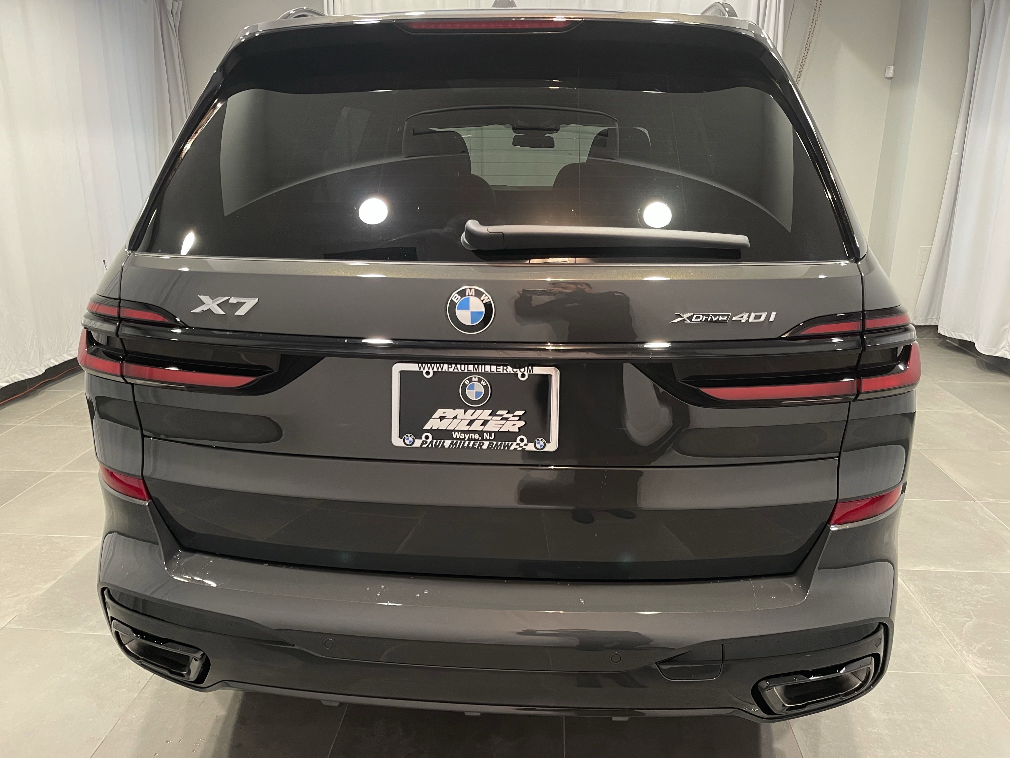 Used 2026 BMW X7 xDrive40i w/ M Sport Package AWD/4WD image 5