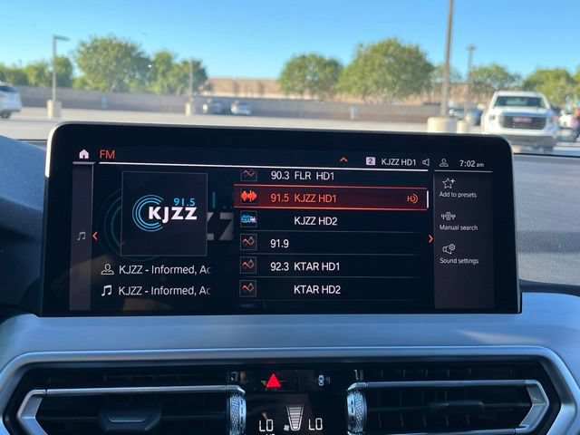 Used 2025 BMW X4 xDrive30i AWD/4WD image 21