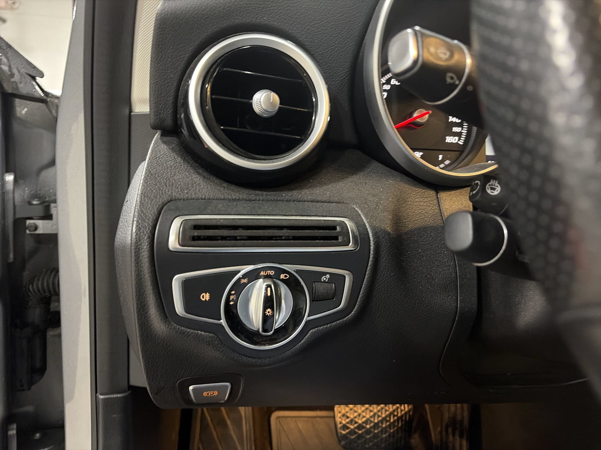Used 2016 Mercedes-Benz C 300 4MATIC Sedan image 19