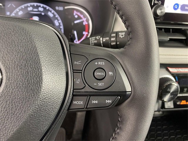 Used 2025 Toyota RAV4 XLE image 17