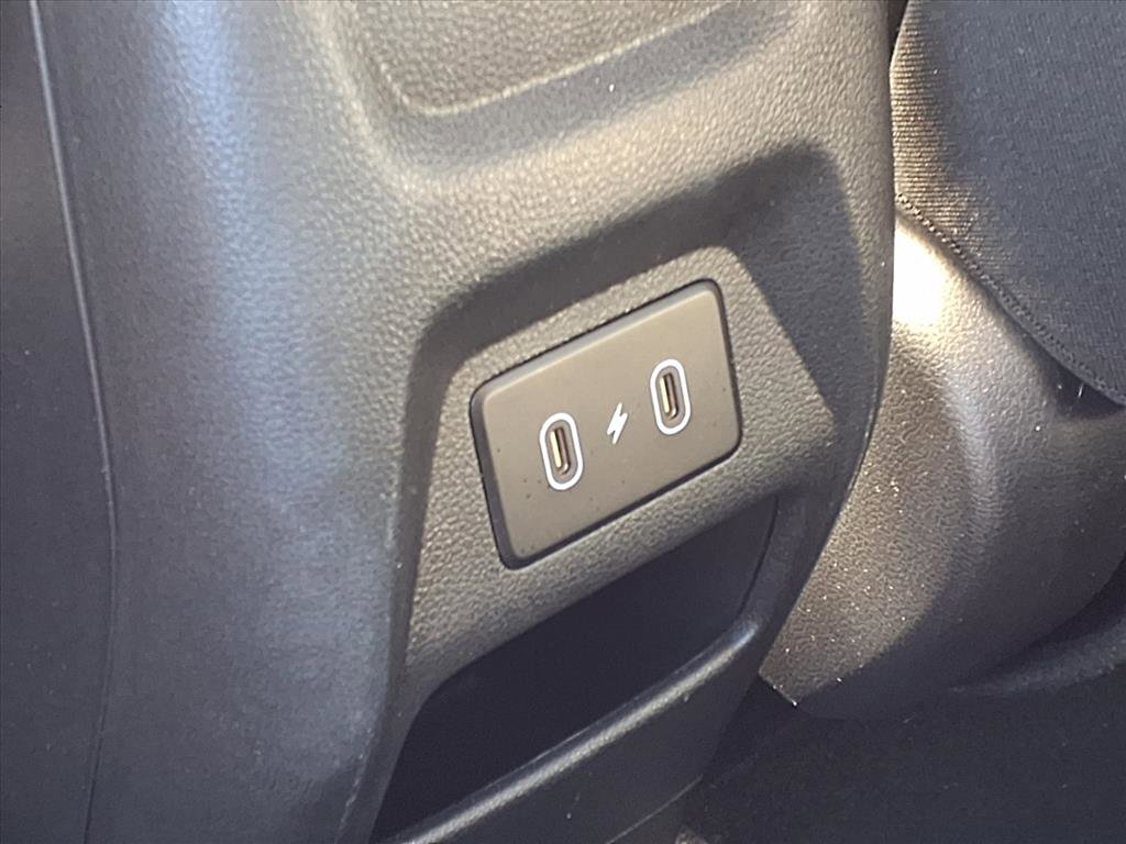 Used 2025 Hyundai Venue SEL image 19