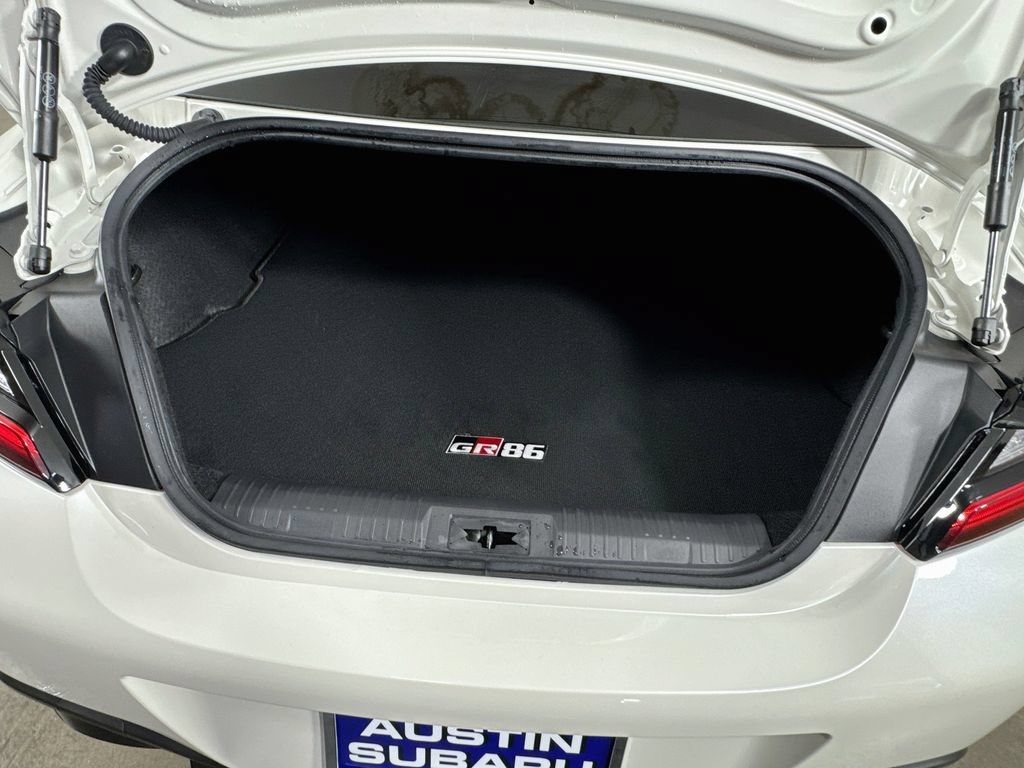 Used 2024 Toyota GR86 RWD image 29