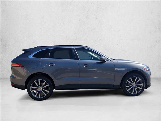 Used 2019 Jaguar F-PACE Prestige image 4
