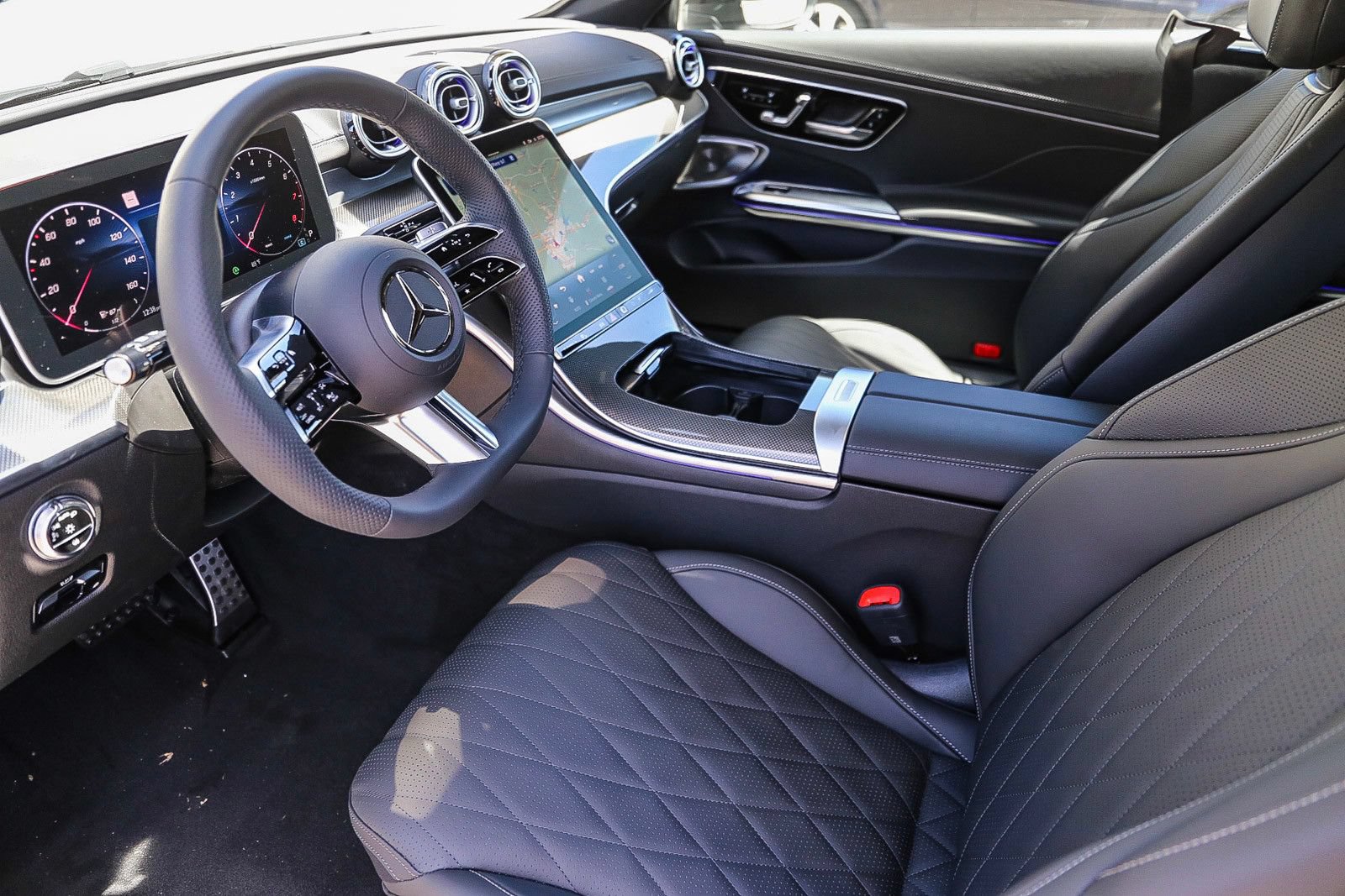 Used 2024 Mercedes-Benz CLE 300 4MATIC Coupe image 19