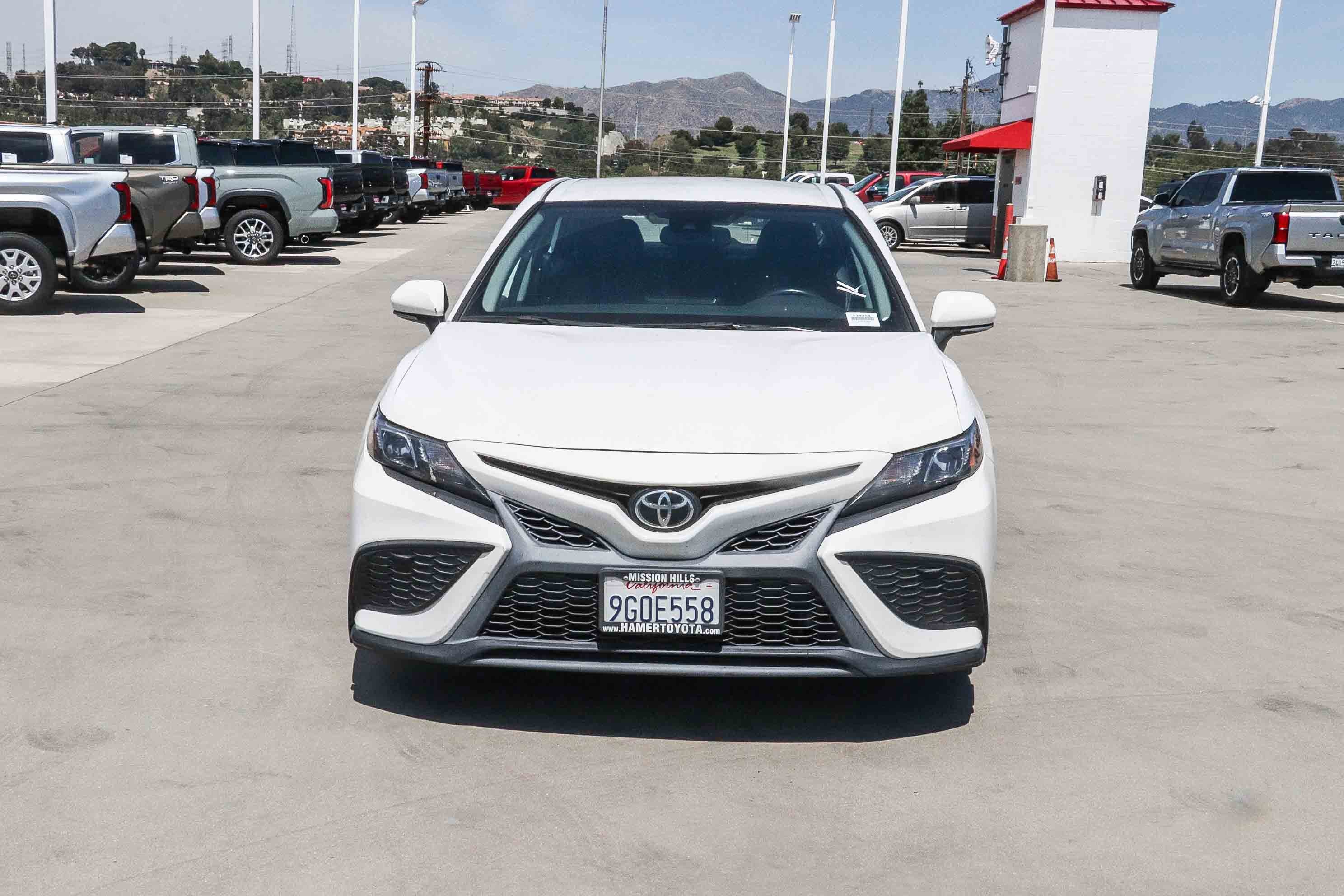 Certified 2023 Toyota Camry SE w/ Convenience Package FWD image 2