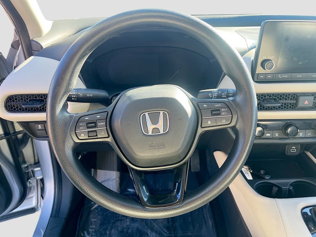 Used 2023 Honda HR-V LX image 11