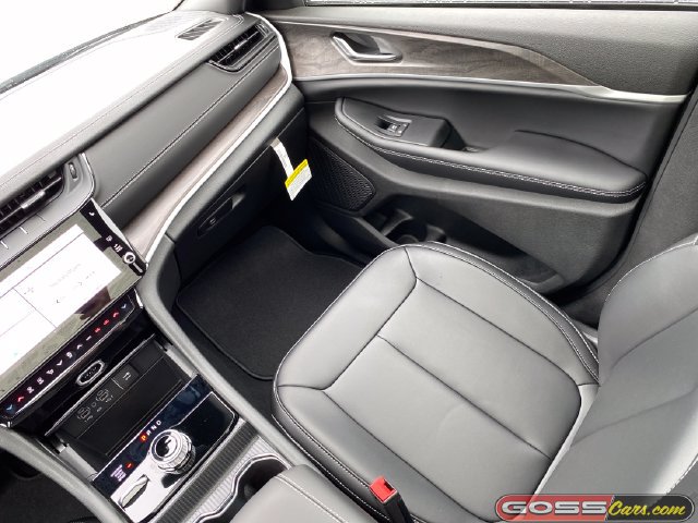 New 2026 Jeep Grand Cherokee Limited w/ Limited Altitude Package AWD/4WD image 17