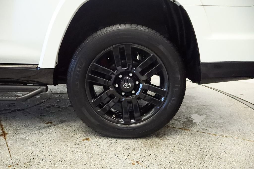 Used 2019 Toyota 4Runner Limited image 12