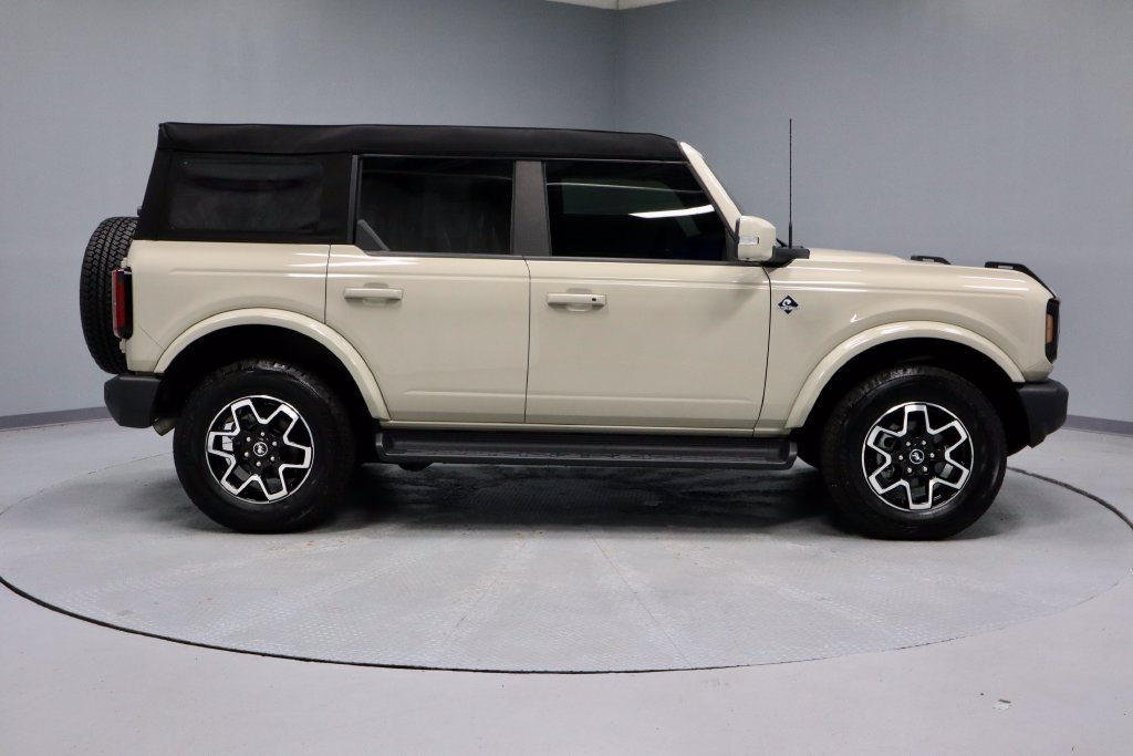 Certified 2025 Ford Bronco Outer Banks AWD/4WD image 13